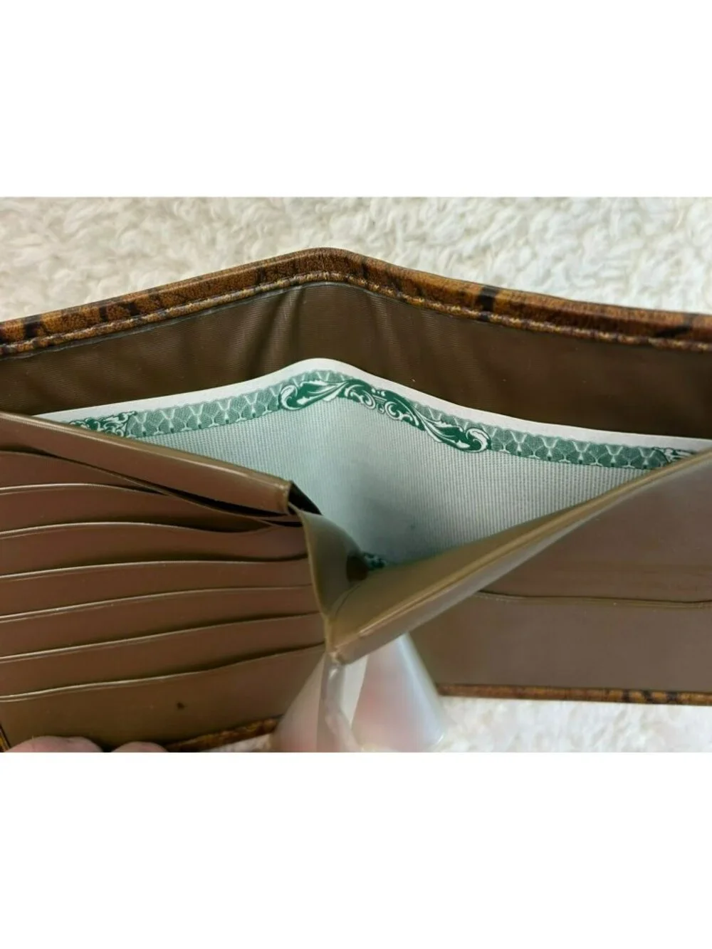 Apache Gold Mens Wallet Brown Faux Leather Trifold Vinyl Pliable Card & Bill